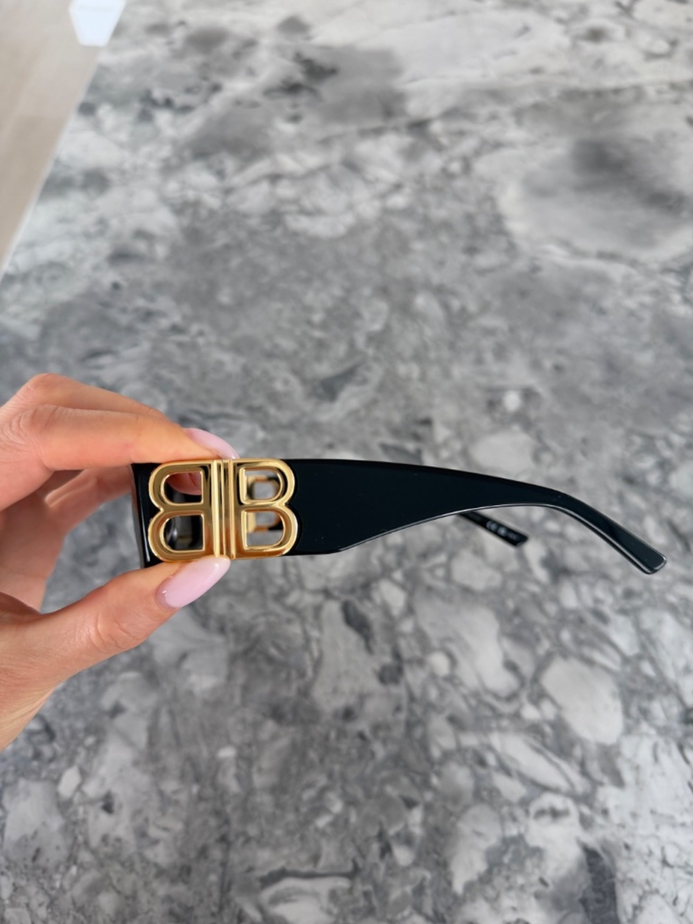 Balenciaga Sunglasses - Picture 5 of 10